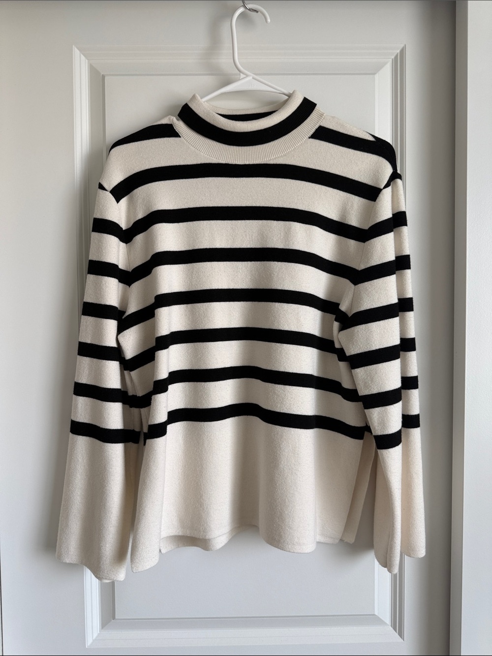 H&M Top Sweater Striped round Neck
